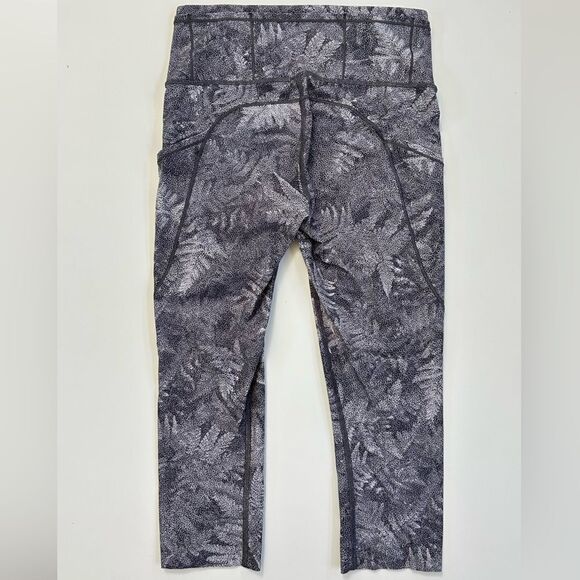 Lululemon Fast Free Tight Kindred Spirit Alpine White Multi Crop 19” - Picture 7 of 7